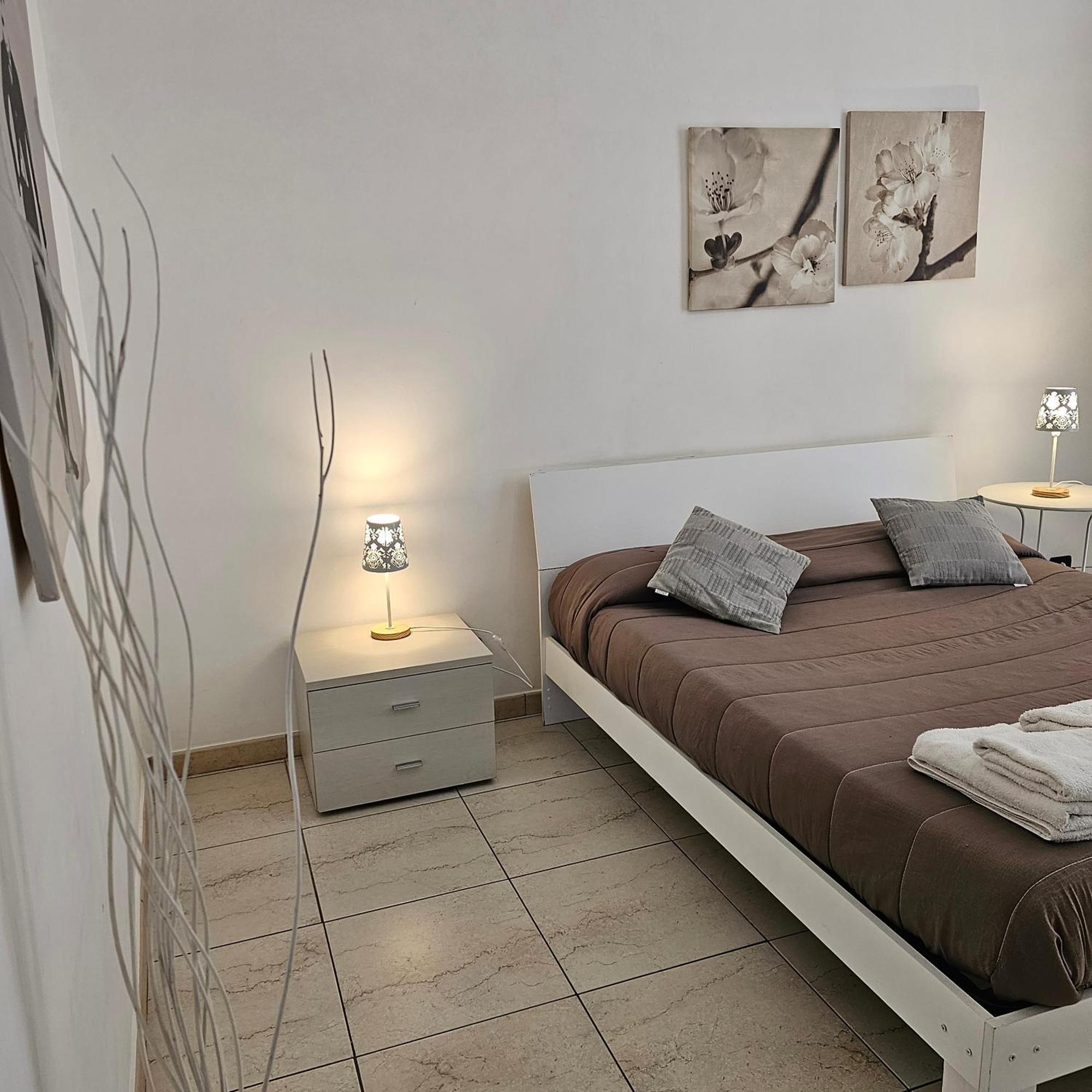 Duca70 "Suite Home" Taranto Esterno foto