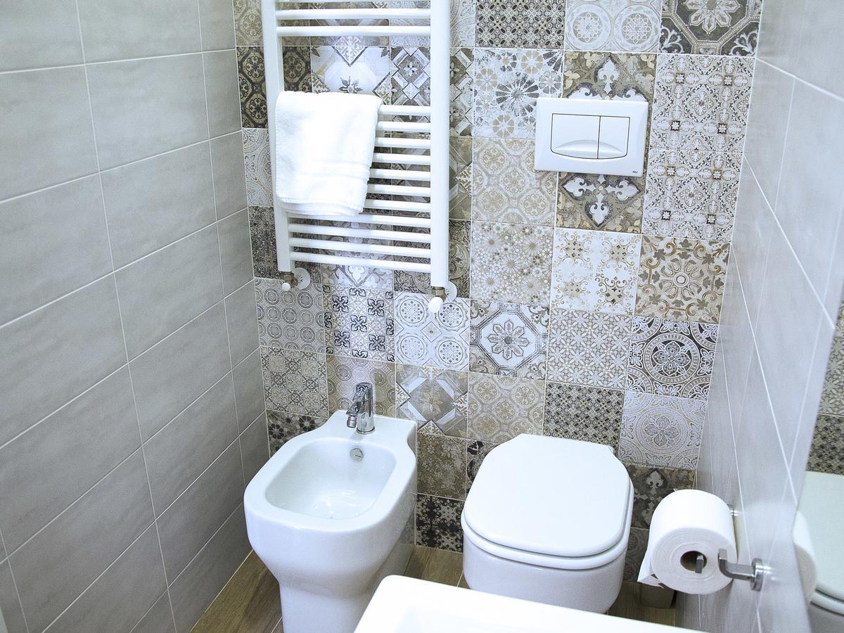 Duca70 "Suite Home" Taranto Esterno foto