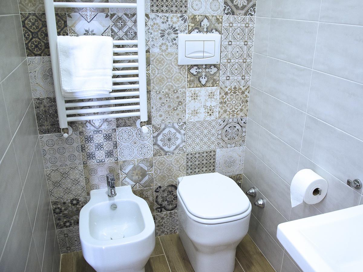 Duca70 "Suite Home" Taranto Esterno foto